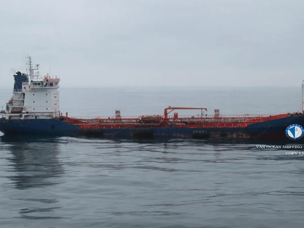 Petrol/Kimyasal tankeri satılık