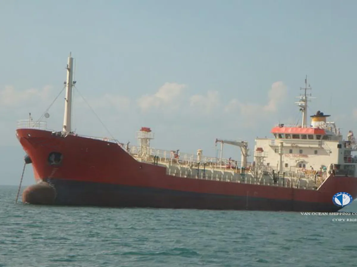 Petrol/Kimyasal tankeri satılık