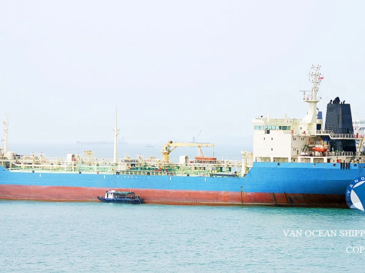Petrol/Kimyasal tankeri satılık