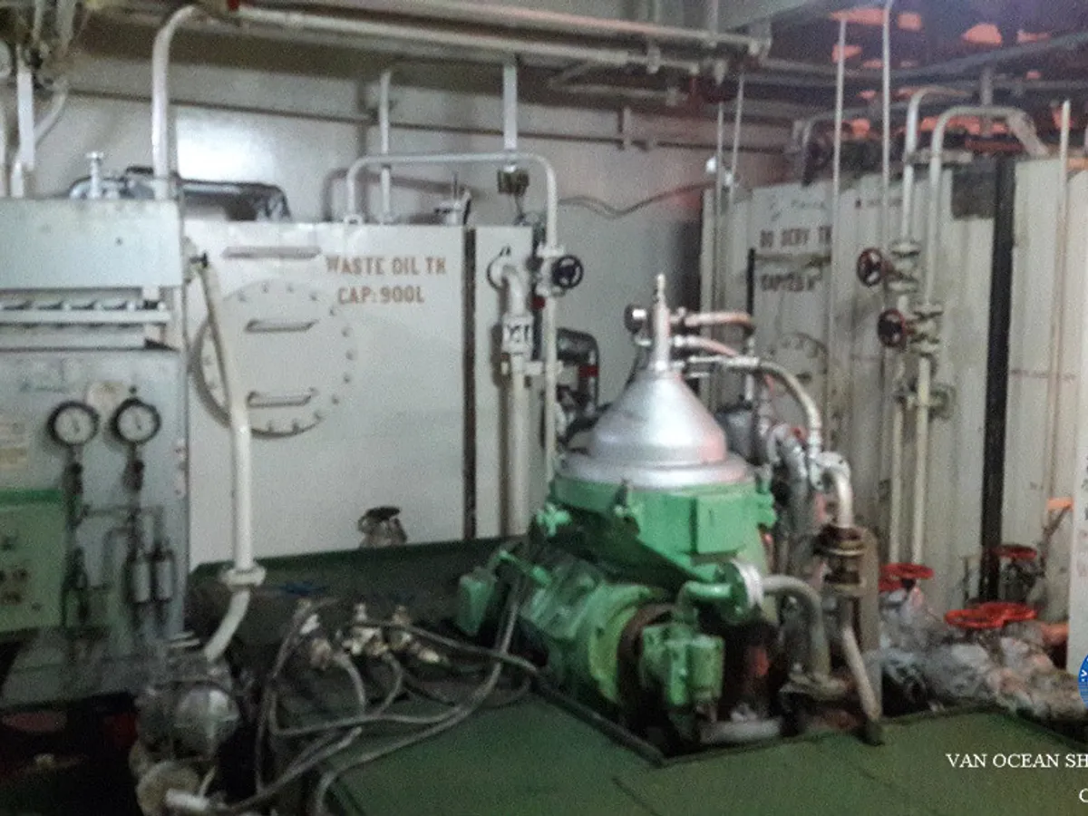 Petrol/Kimyasal tankeri satılık