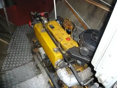 Devriye botu satılık