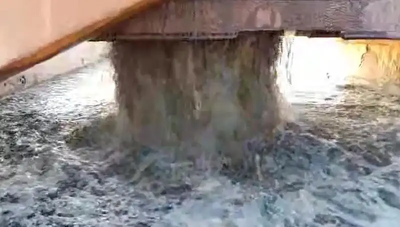 Dredger (Kazık çakma gemisi) satılık