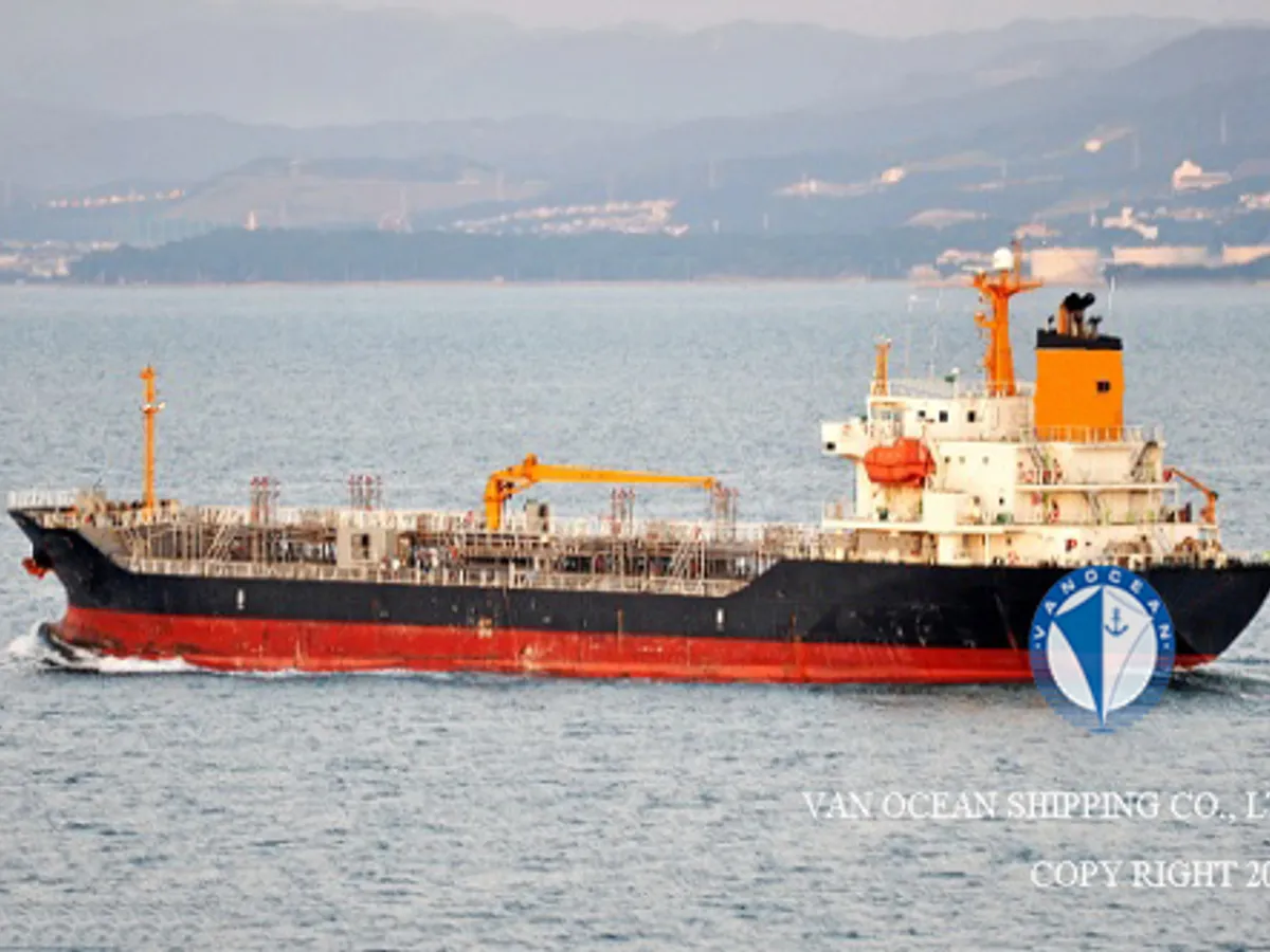 Petrol/Kimyasal tankeri satılık