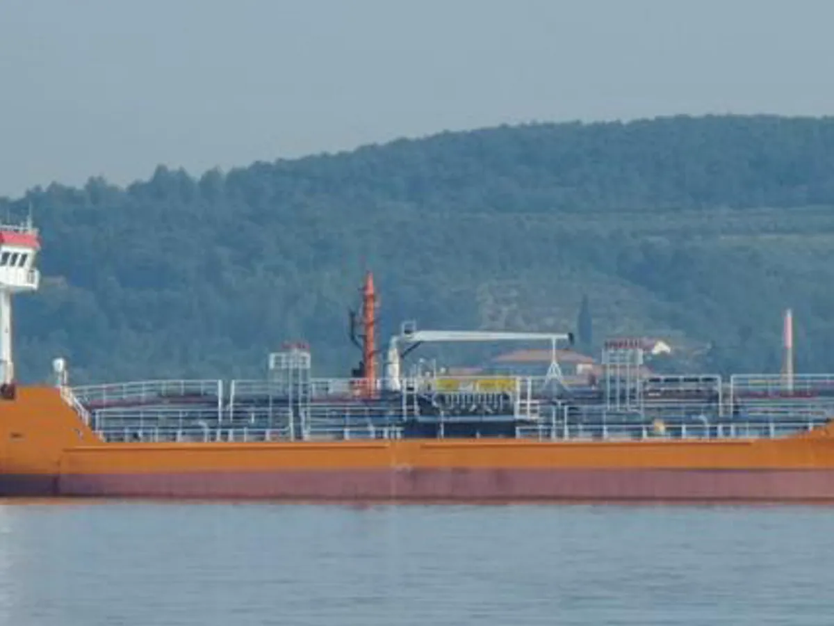 Petrol/Kimyasal tankeri satılık