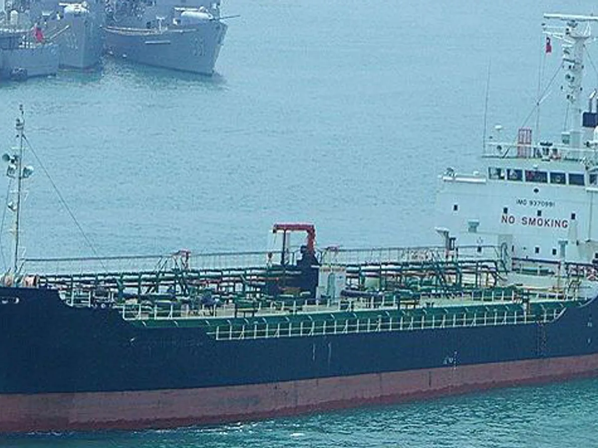 Petrol/Kimyasal tankeri satılık
