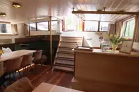 Yüzen otel satılık