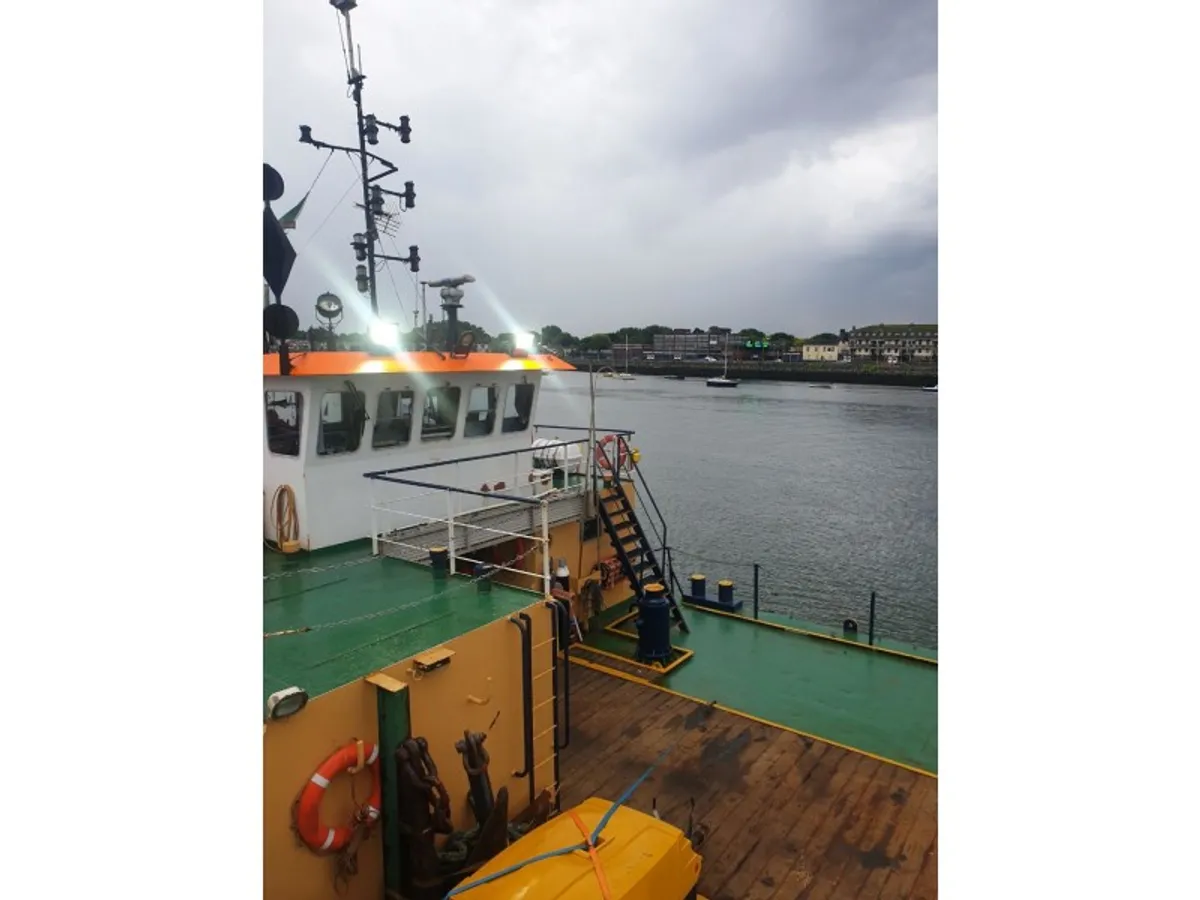 Dredger (Kazık çakma gemisi) satılık