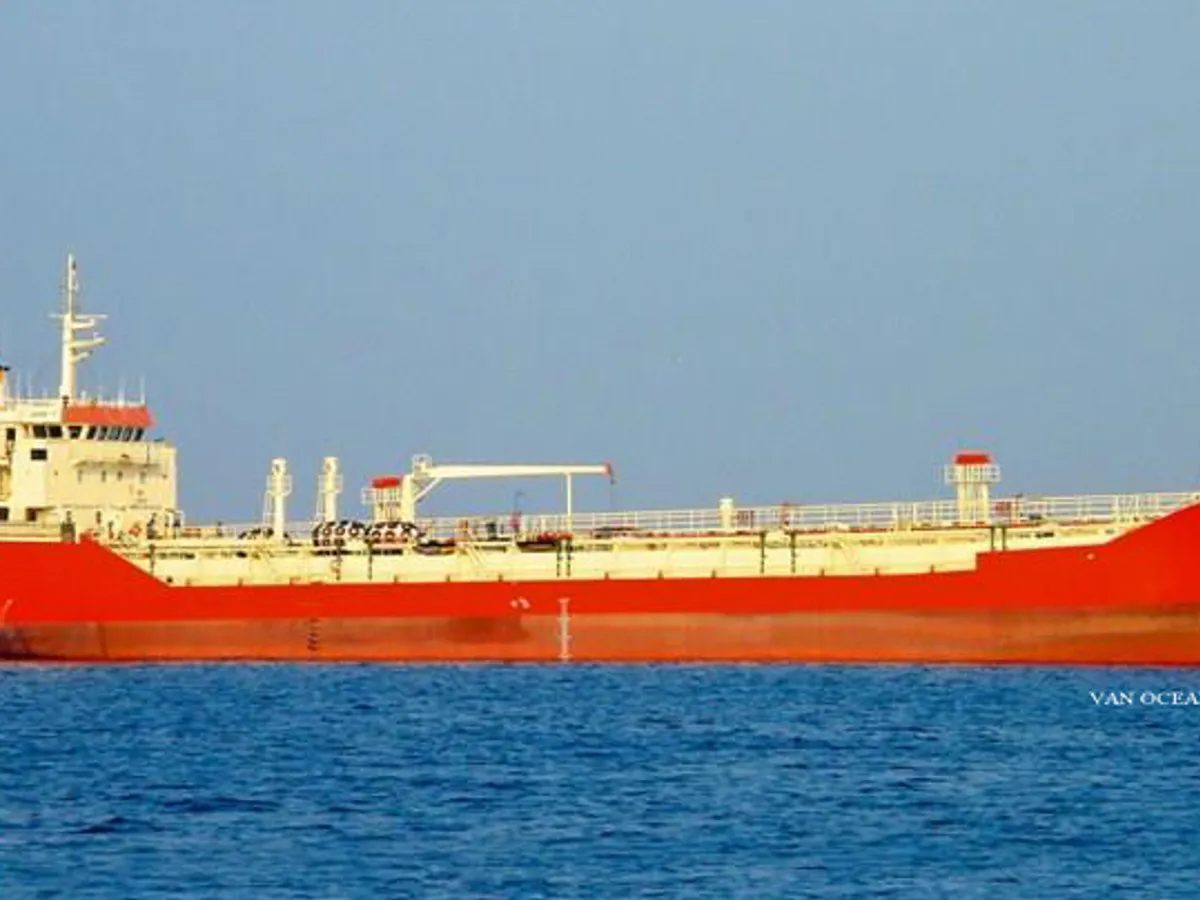 Petrol/Kimyasal tankeri satılık