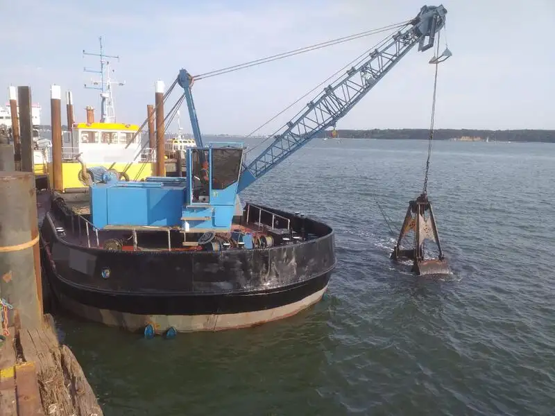Dredger (Kazık çakma gemisi) satılık