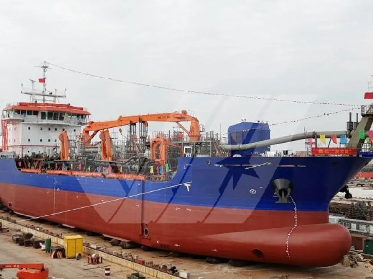 Dredger (Kazık çakma gemisi) satılık