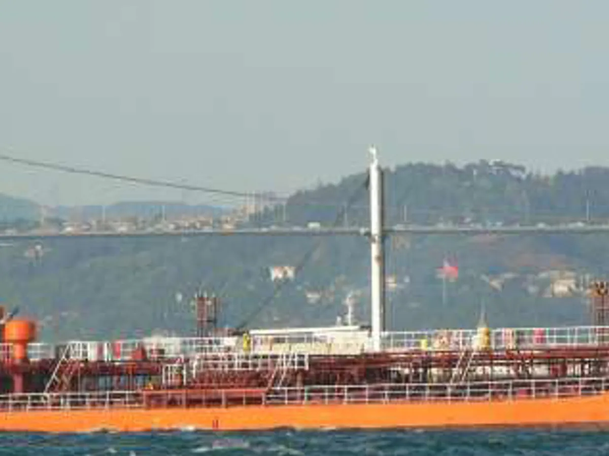 Petrol/Kimyasal tankeri satılık