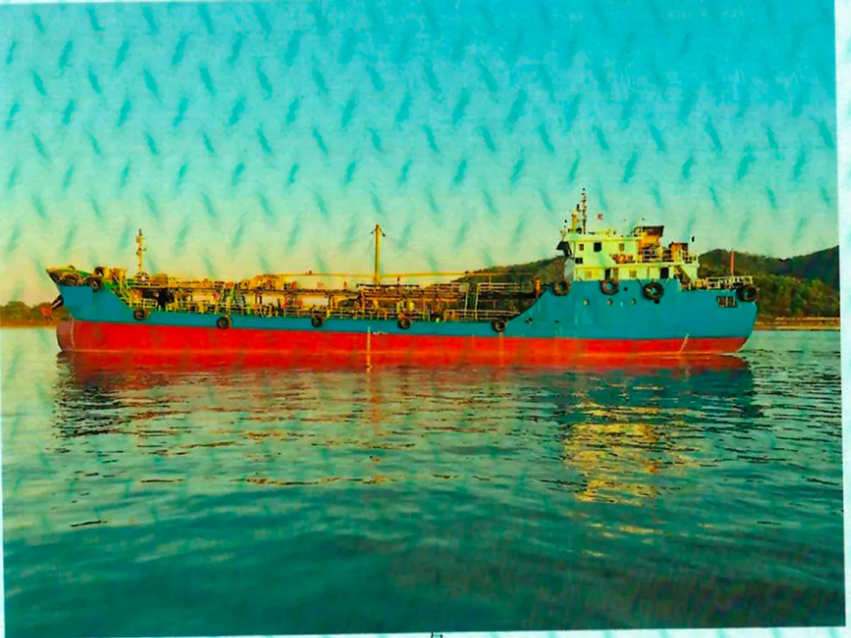 Petrol/Kimyasal tankeri satılık