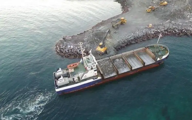 Dredger (Kazık çakma gemisi) satılık