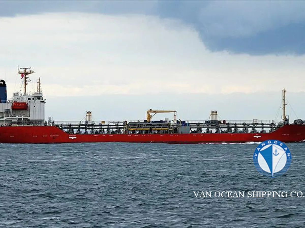 Petrol/Kimyasal tankeri satılık