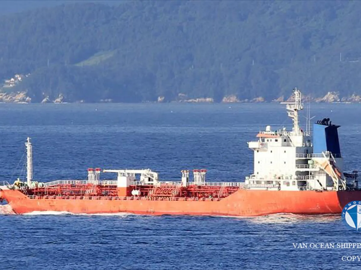 Petrol/Kimyasal tankeri satılık