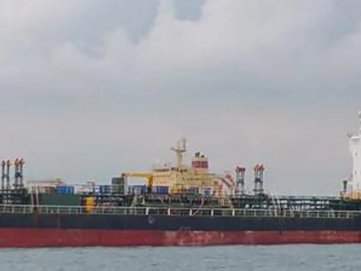 Petrol/Kimyasal tankeri satılık