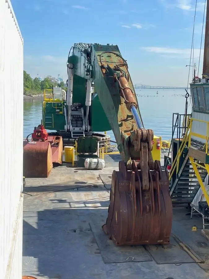 Dredger (Kazık çakma gemisi) satılık