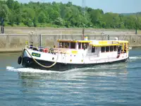 Gezi gemisi satılık