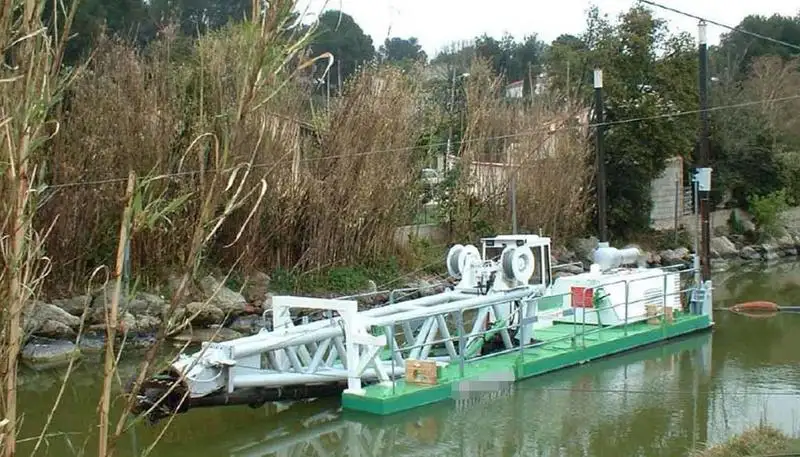 Dredger (Kazık çakma gemisi) satılık