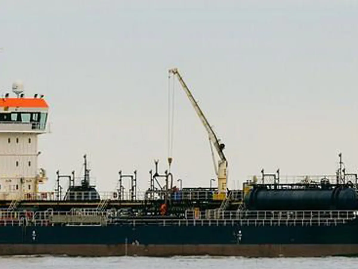 Petrol/Kimyasal tankeri satılık