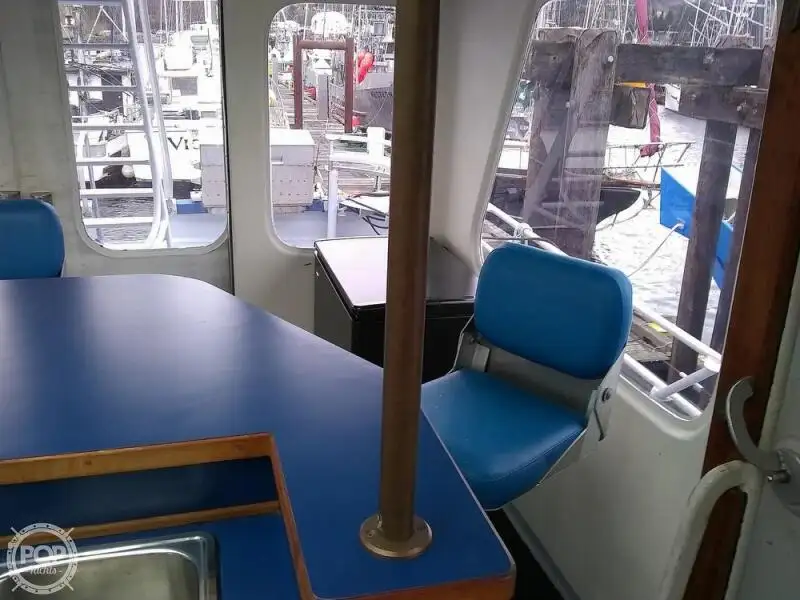 Küçük yük gemisi satılık
