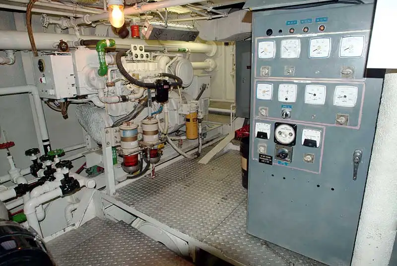 Dredger (Kazık çakma gemisi) satılık