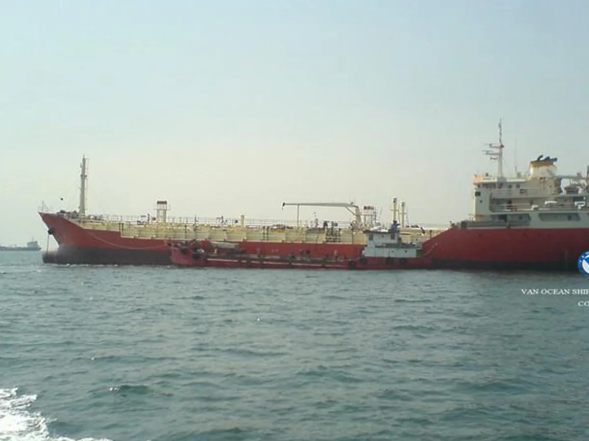 Petrol/Kimyasal tankeri satılık