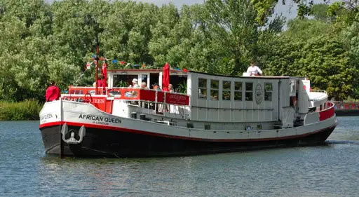 Yüzen otel satılık