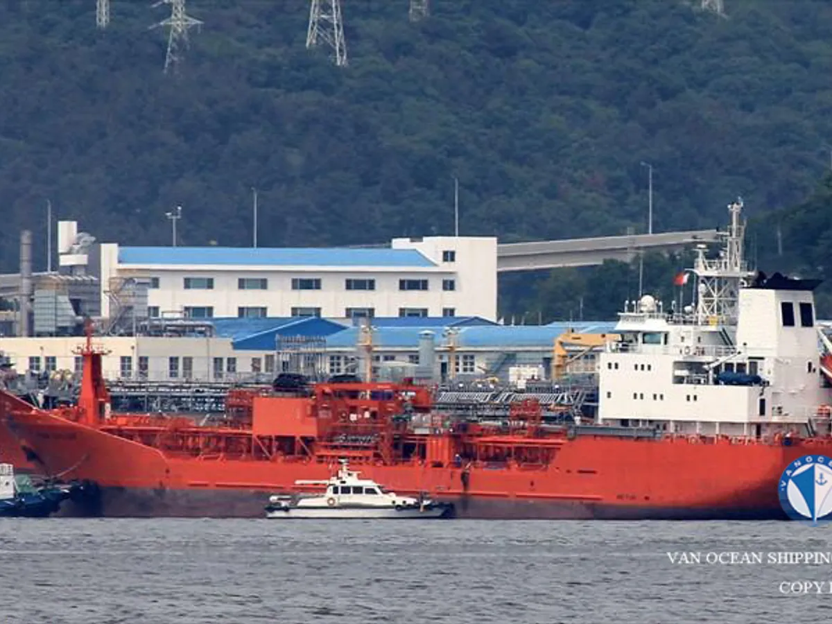 Petrol/Kimyasal tankeri satılık