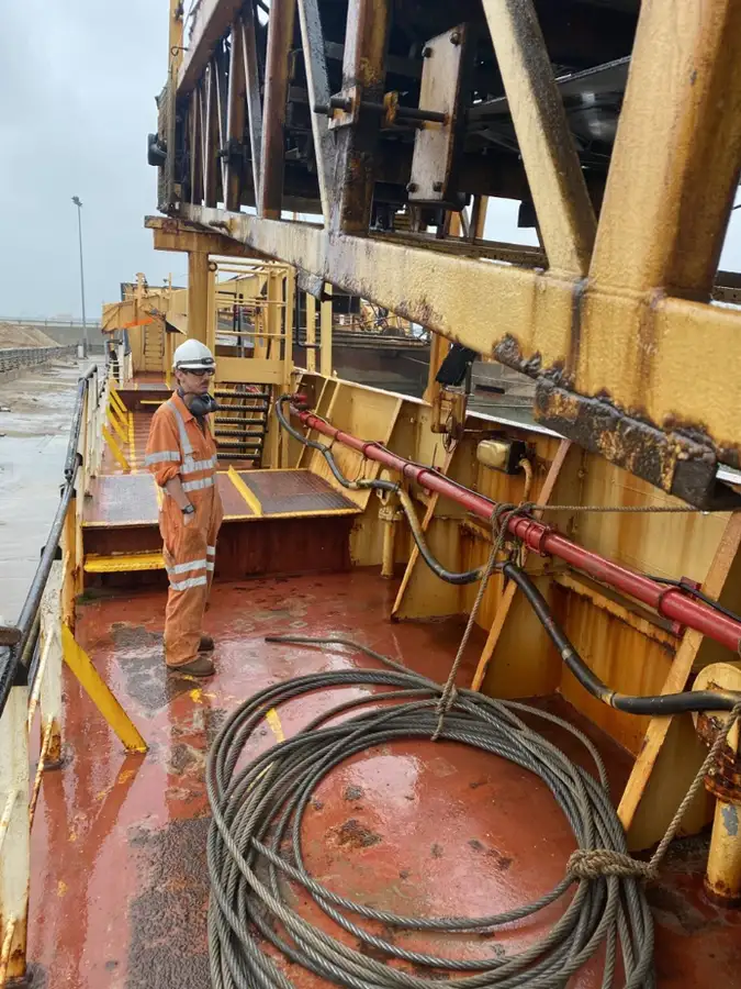 Dredger (Kazık çakma gemisi) satılık