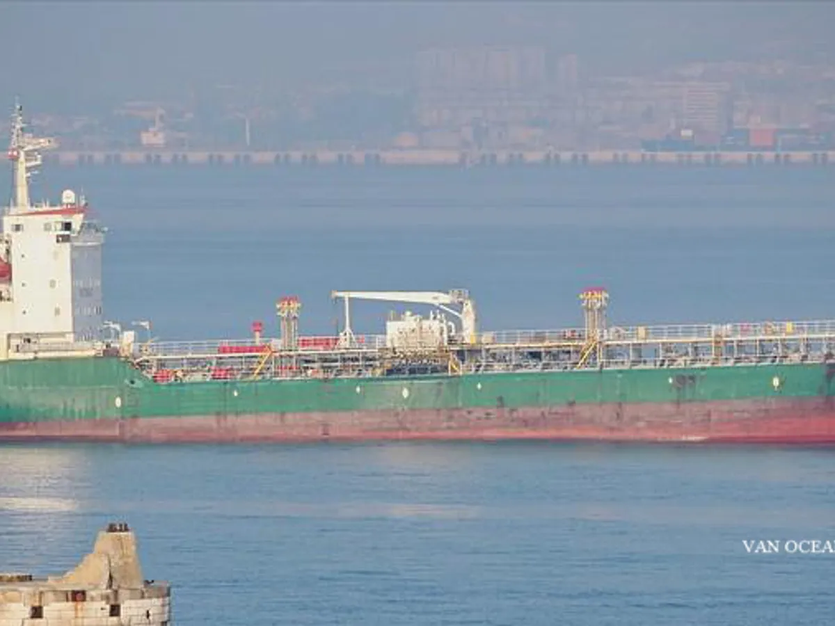 Petrol/Kimyasal tankeri satılık