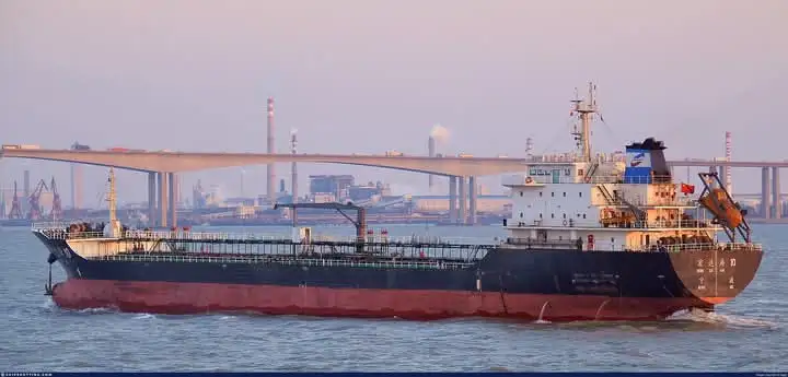 Petrol/Kimyasal tankeri satılık