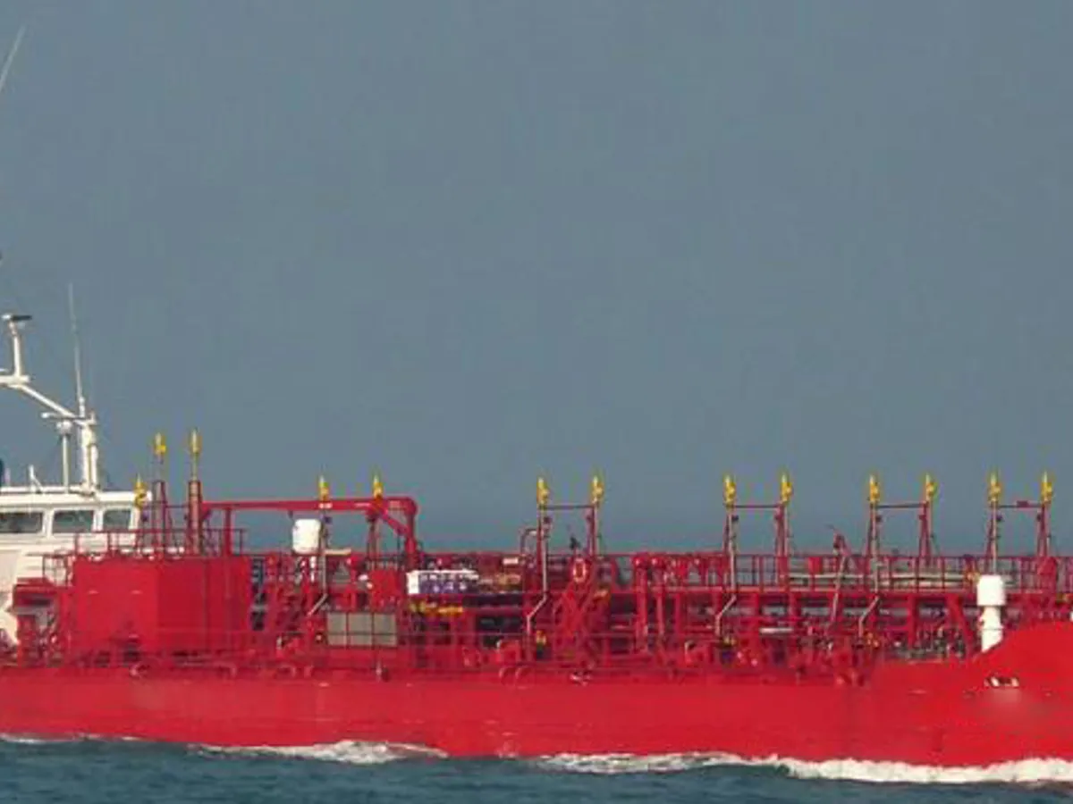Petrol/Kimyasal tankeri satılık