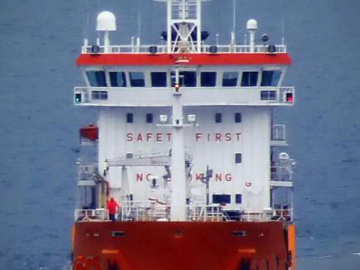 Petrol/Kimyasal tankeri satılık