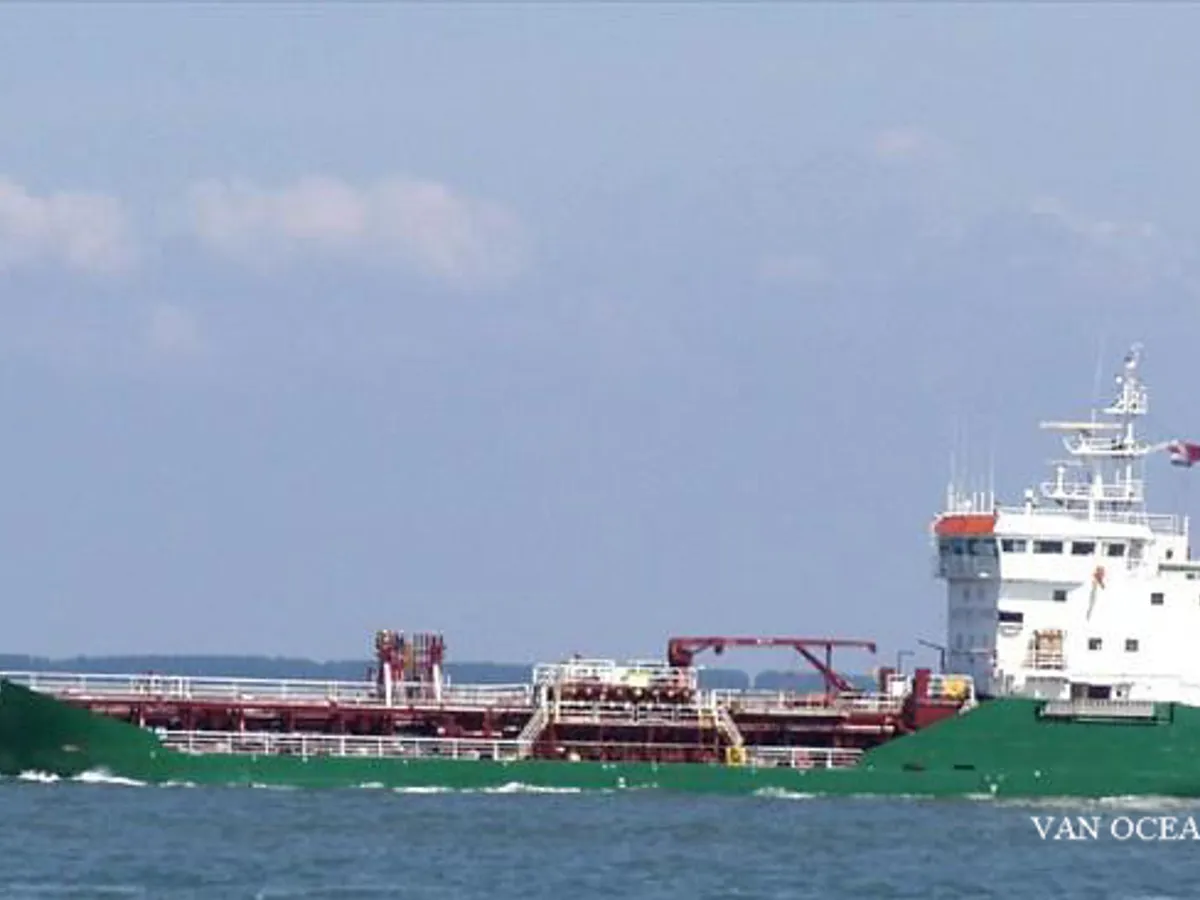 Petrol/Kimyasal tankeri satılık