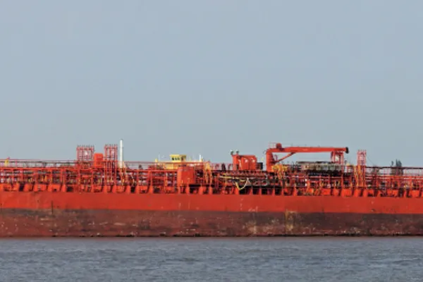 Oil/Chemical tanker for sale