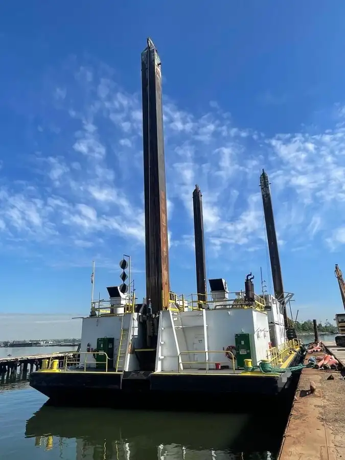 Dredger (Kazık çakma gemisi) satılık