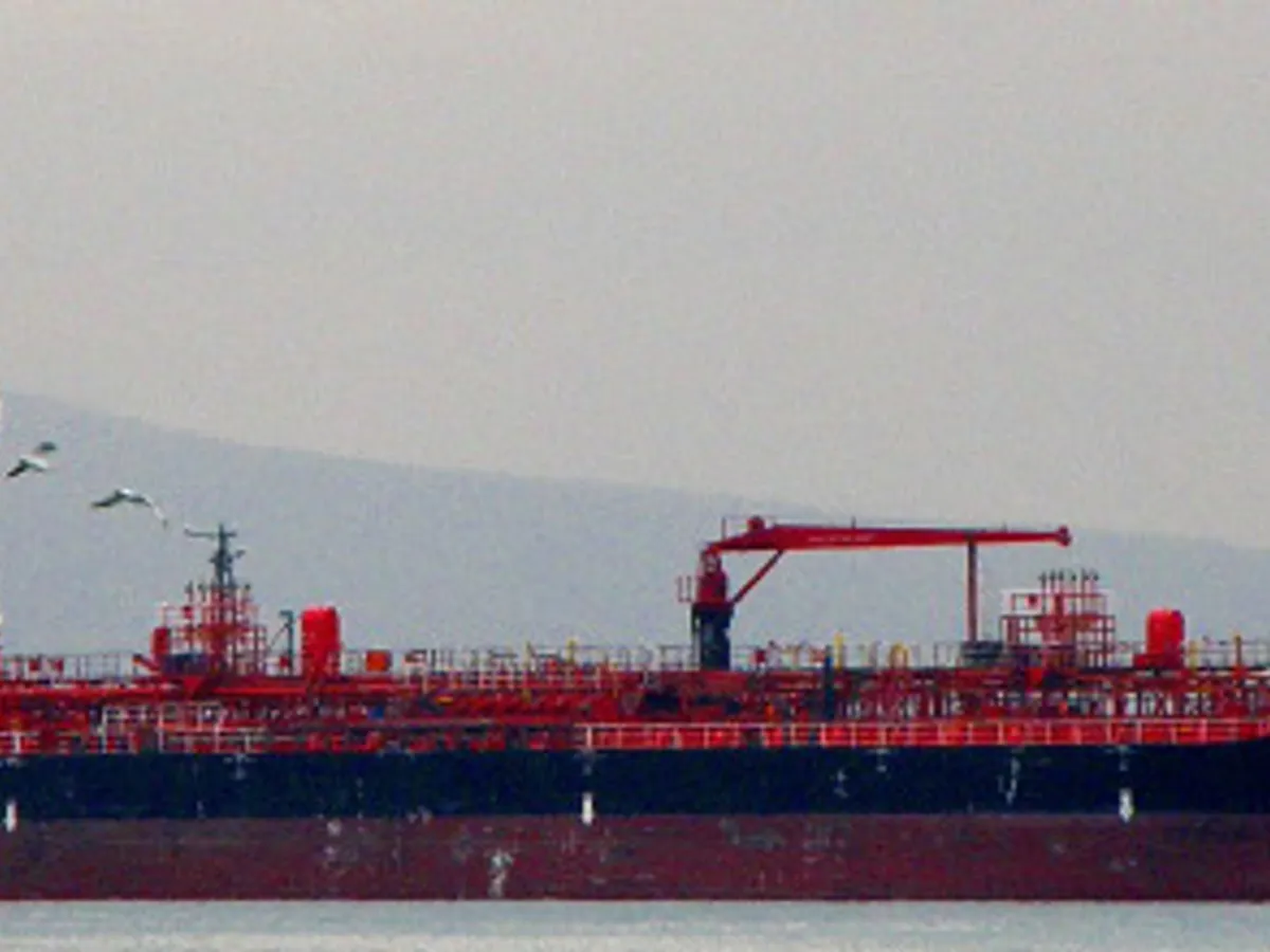 Petrol/Kimyasal tankeri satılık