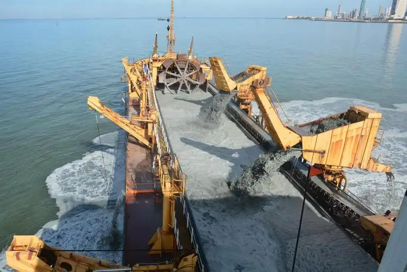 Dredger (Kazık çakma gemisi) satılık