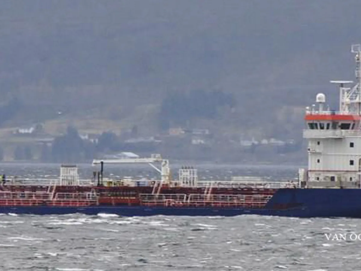 Petrol/Kimyasal tankeri satılık