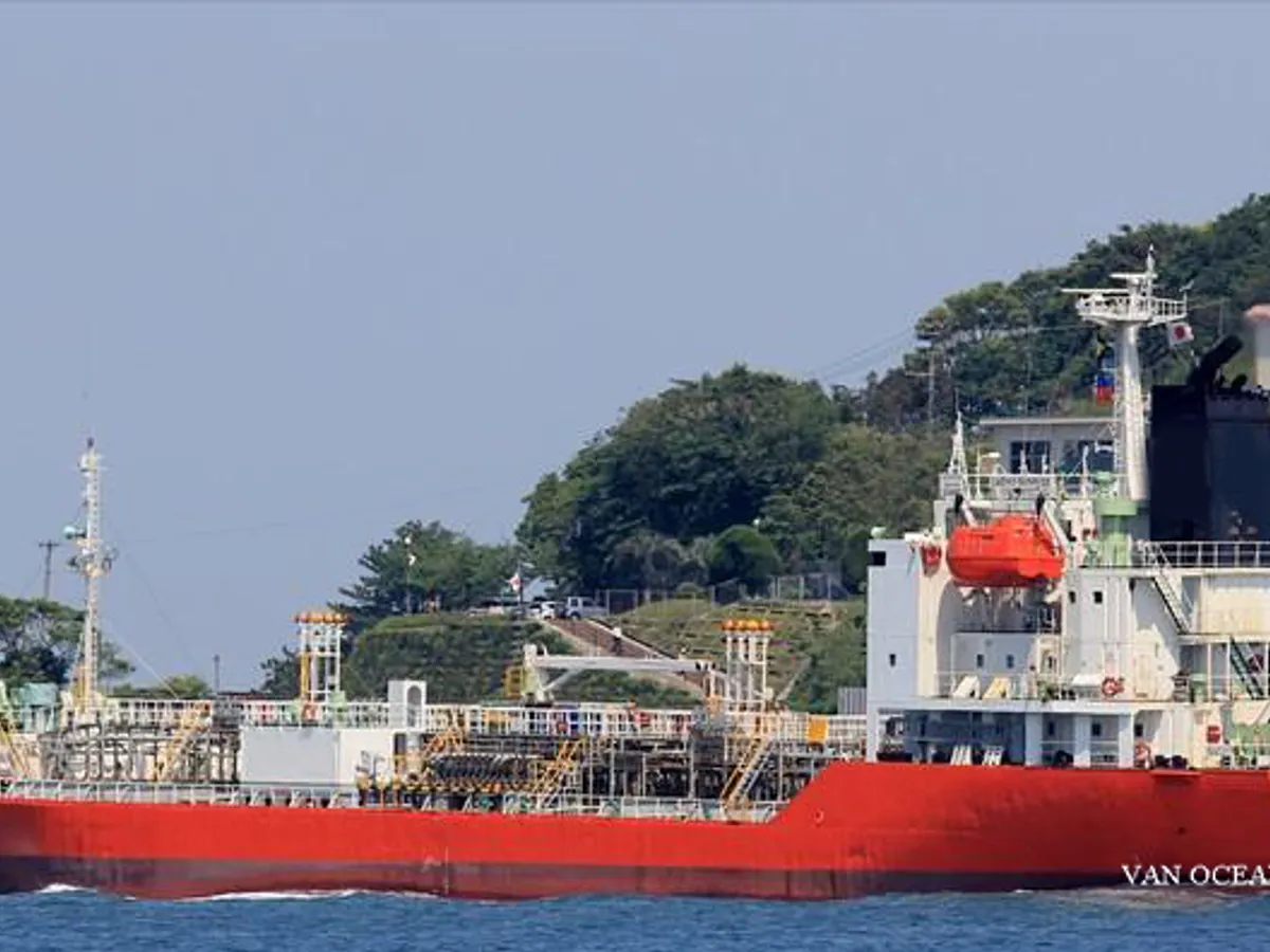 Petrol/Kimyasal tankeri satılık
