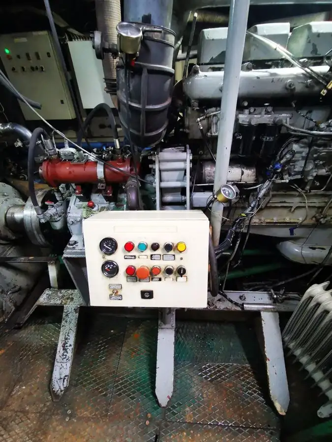 Dredger (Kazık çakma gemisi) satılık