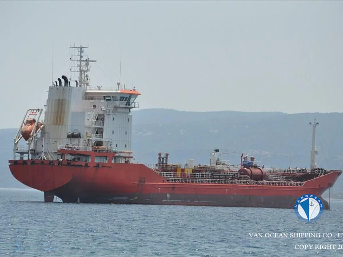 Petrol/Kimyasal tankeri satılık