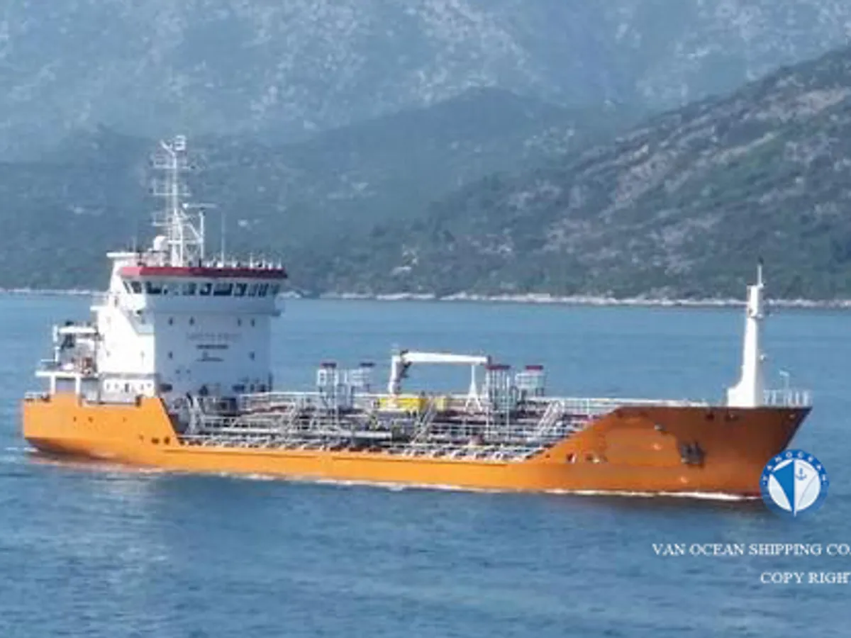 Petrol/Kimyasal tankeri satılık