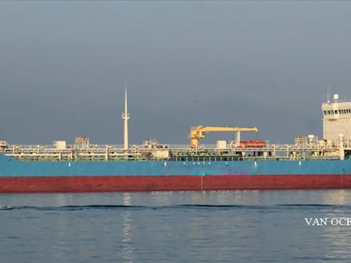 Petrol/Kimyasal tankeri satılık