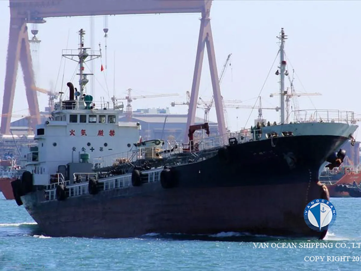Petrol/Kimyasal tankeri satılık