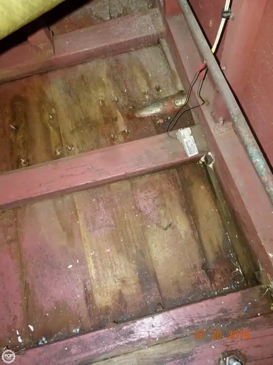 Küçük yük gemisi satılık