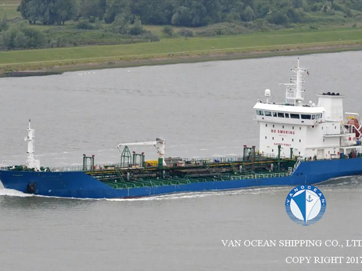 Petrol/Kimyasal tankeri satılık