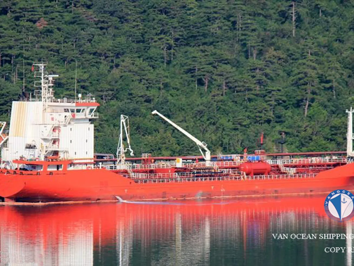 Petrol/Kimyasal tankeri satılık