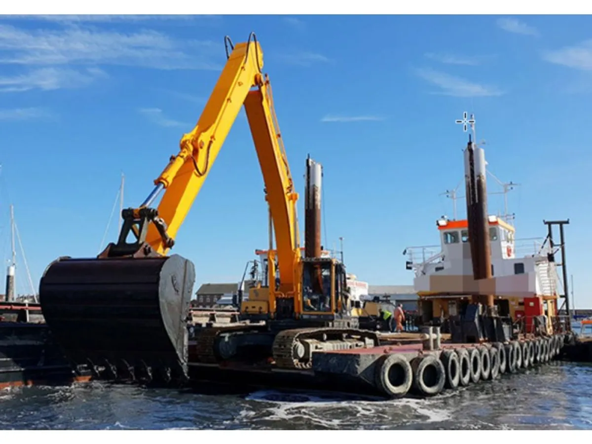 Dredger (Kazık çakma gemisi) satılık